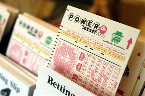 Powerball jackpot jumps to $700 million ahead of Wednesday's drawing